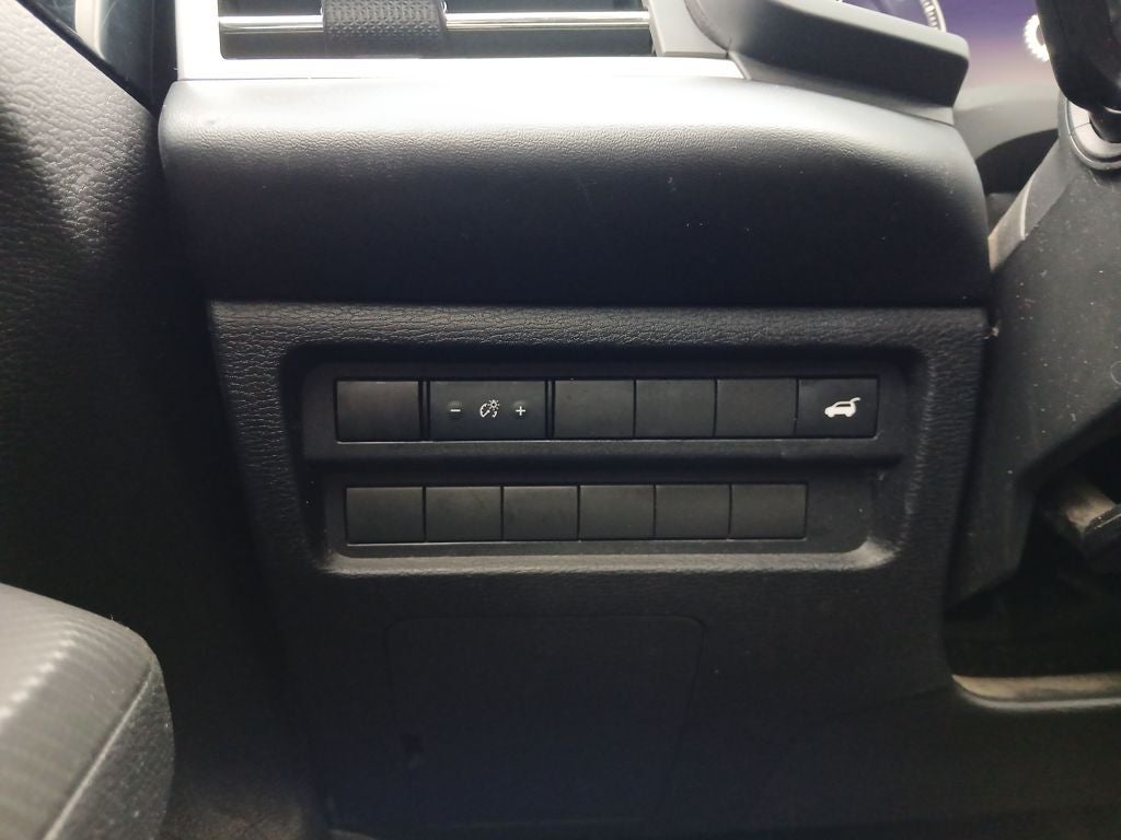 2022 Mitsubishi Outlander Base