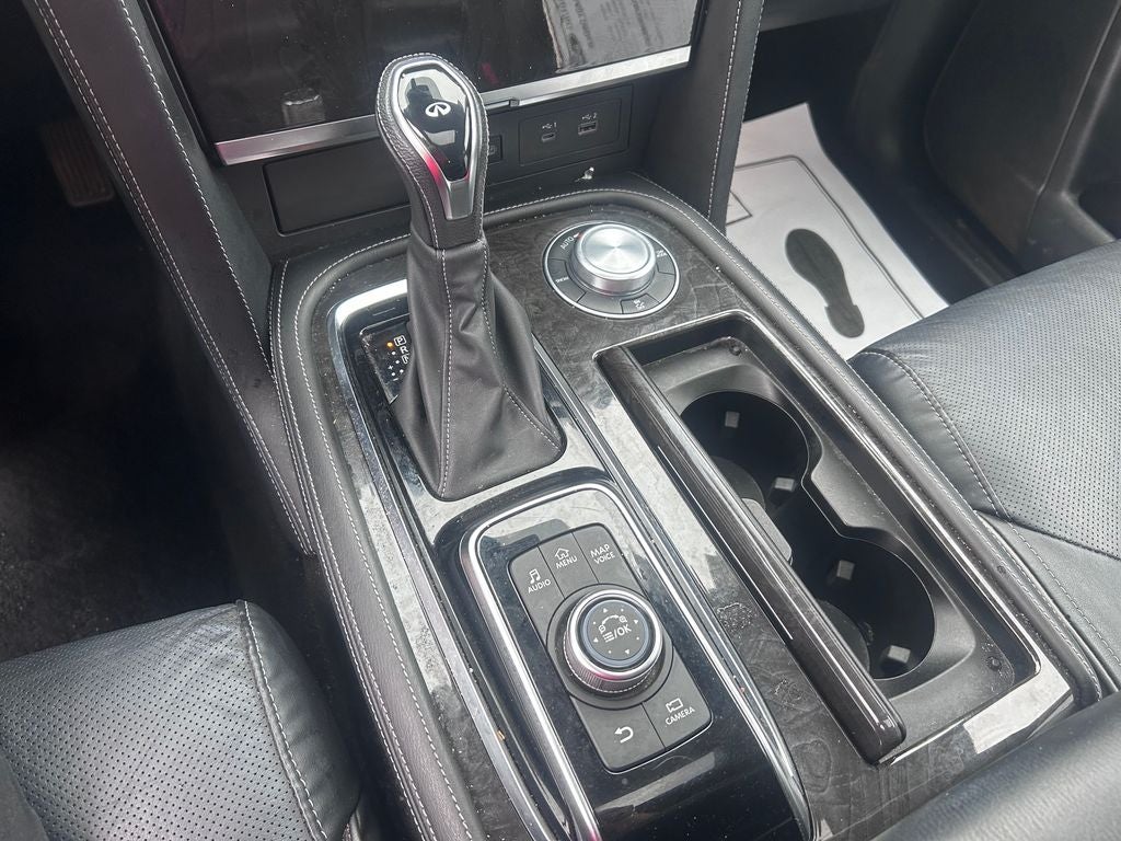 2024 INFINITI QX80 LUXE