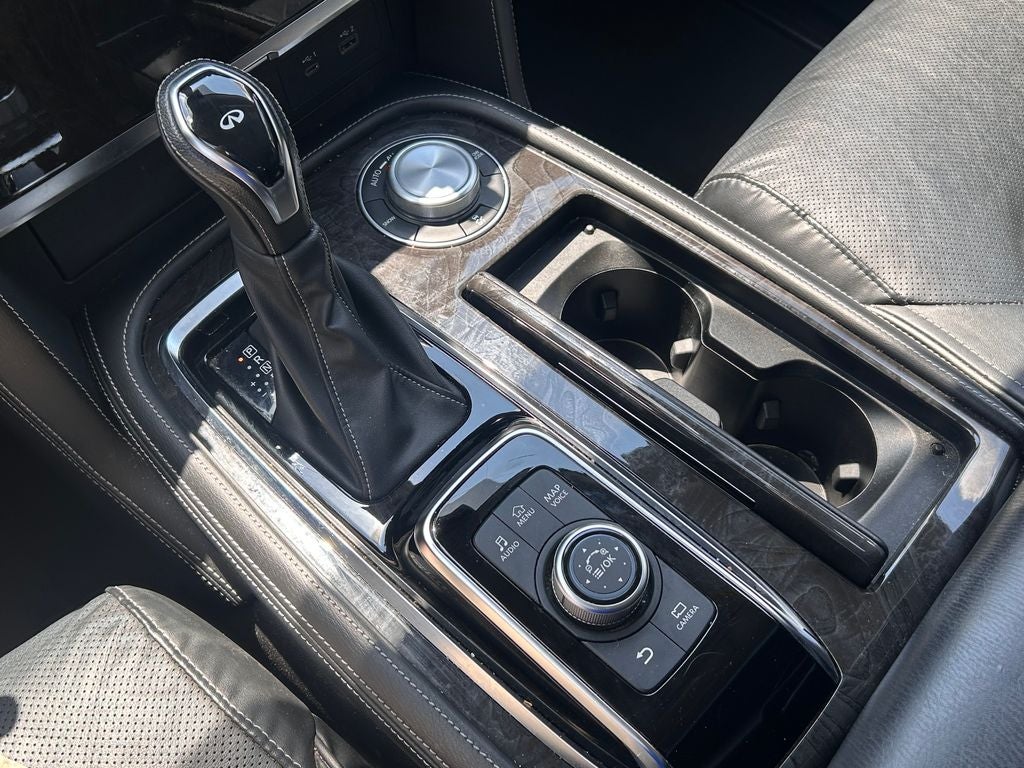 2024 INFINITI QX80 LUXE