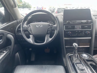 2024 INFINITI QX80 LUXE