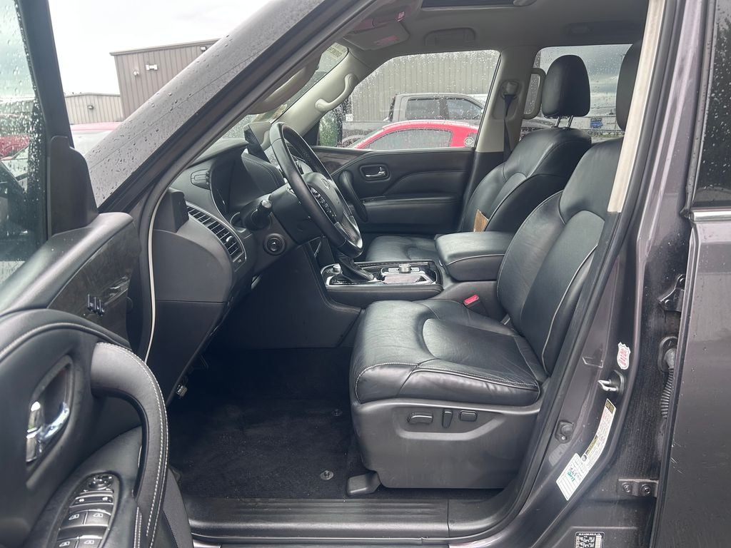 2024 INFINITI QX80 LUXE