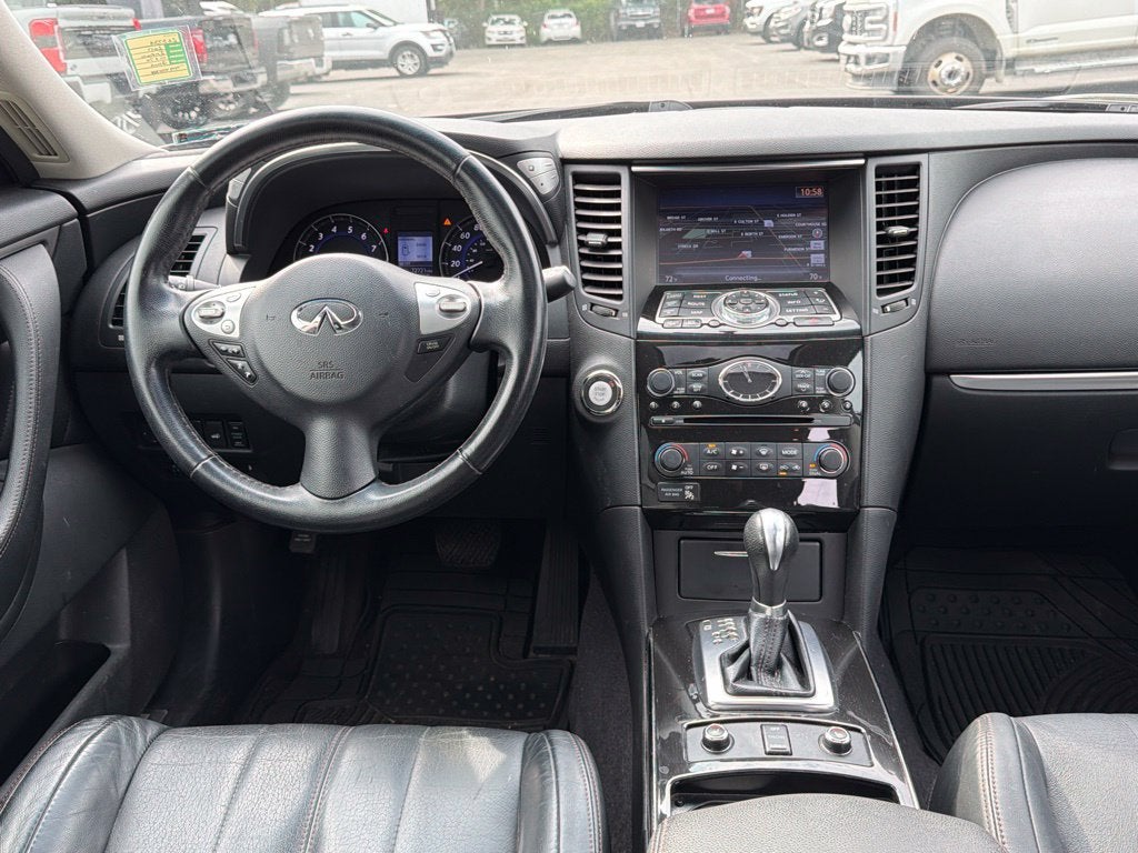 2017 INFINITI QX70 Base
