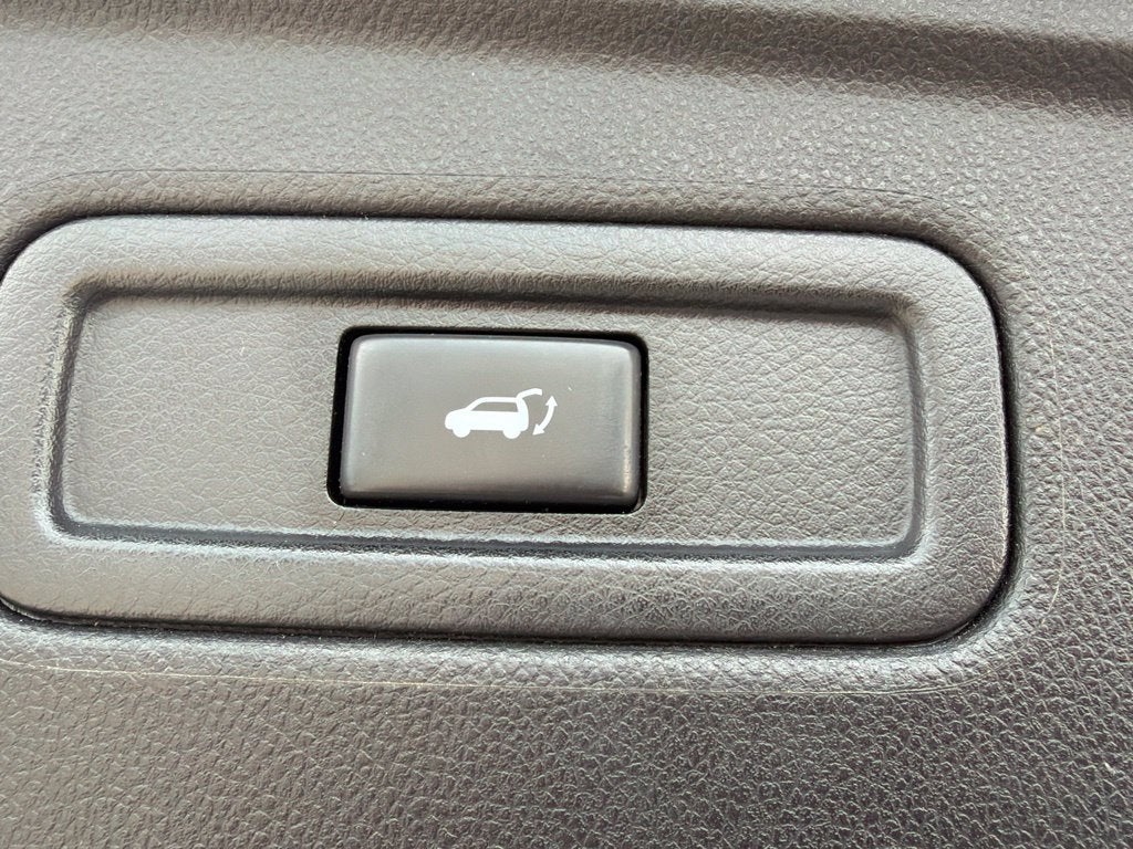 2017 INFINITI QX70 Base