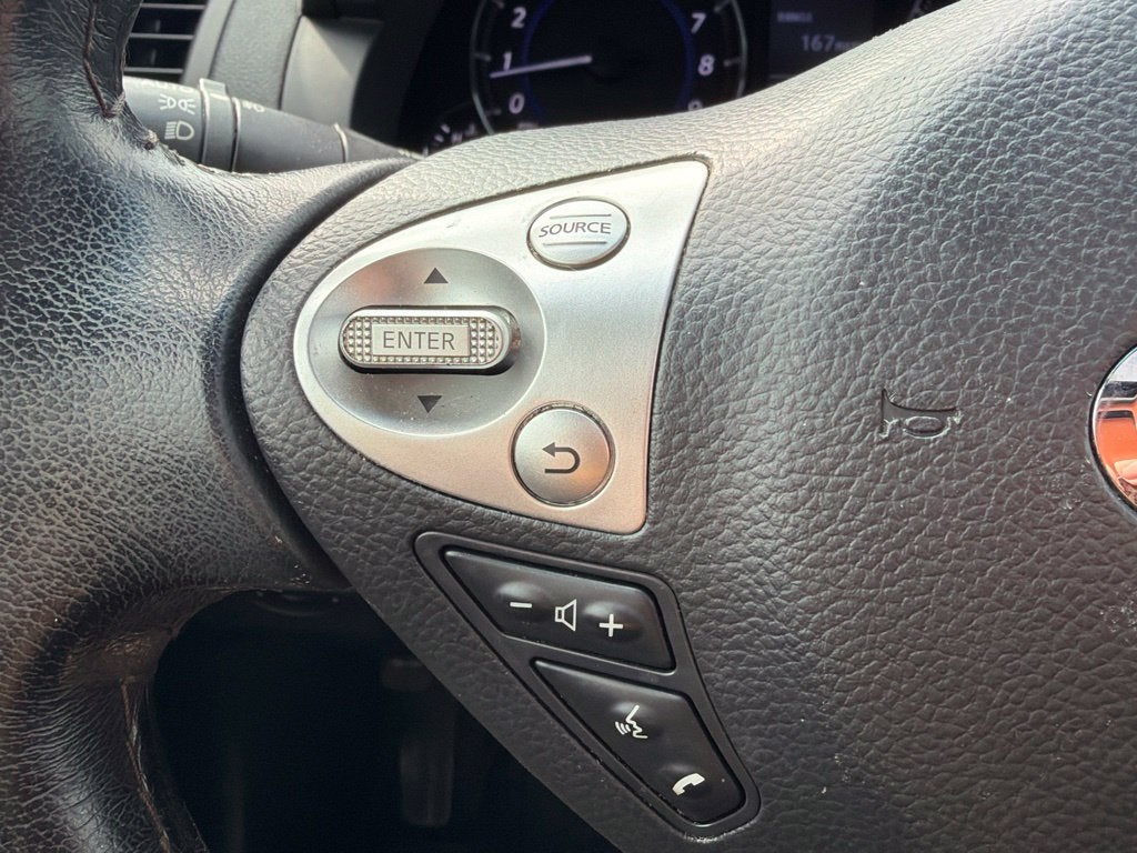 2017 INFINITI QX70 Base