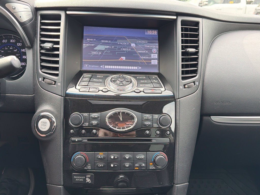 2017 INFINITI QX70 Base