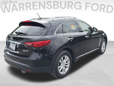 2017 INFINITI QX70 Base