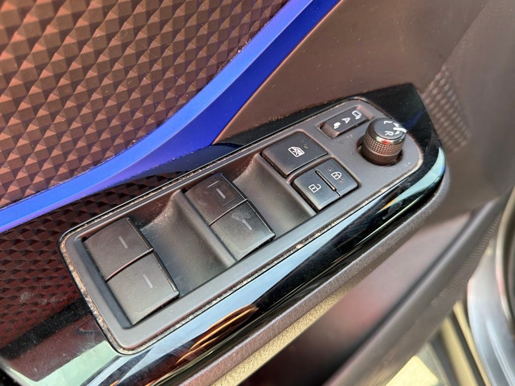2021 Toyota C-HR XLE