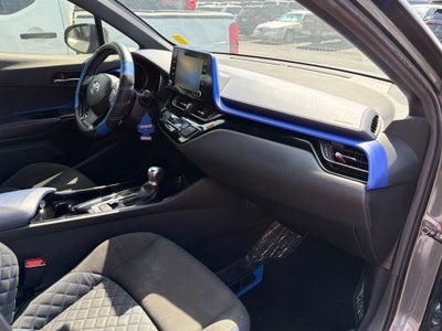 2021 Toyota C-HR XLE