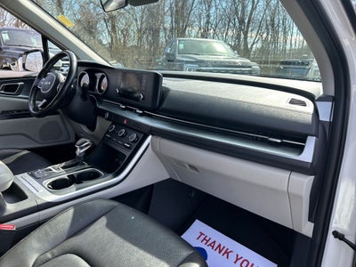 2023 Kia Carnival LX Seat Package
