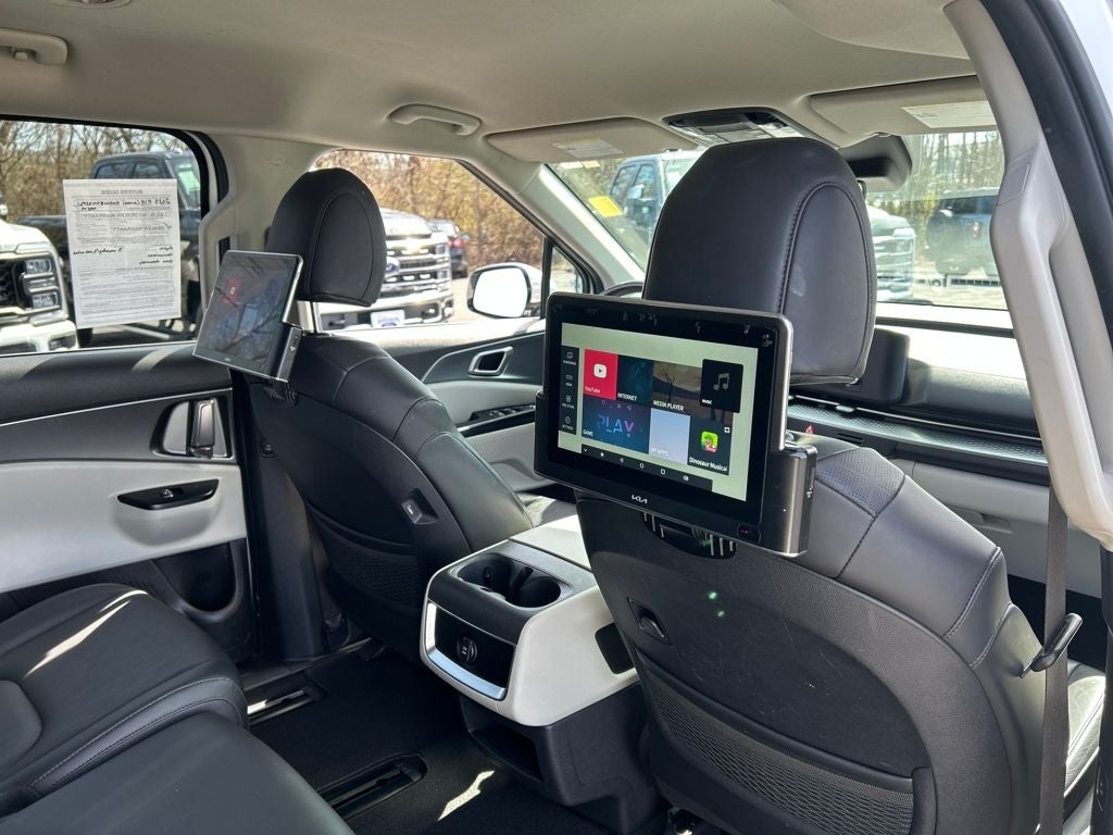 2023 Kia Carnival LX Seat Package