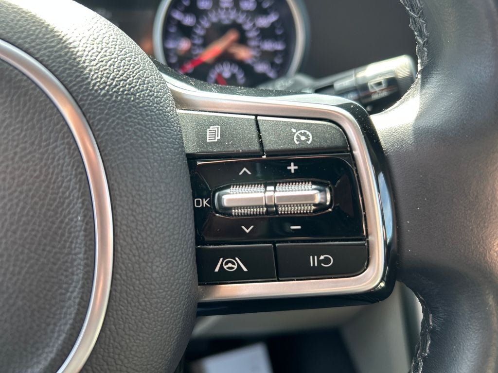 2023 Kia Carnival LX Seat Package