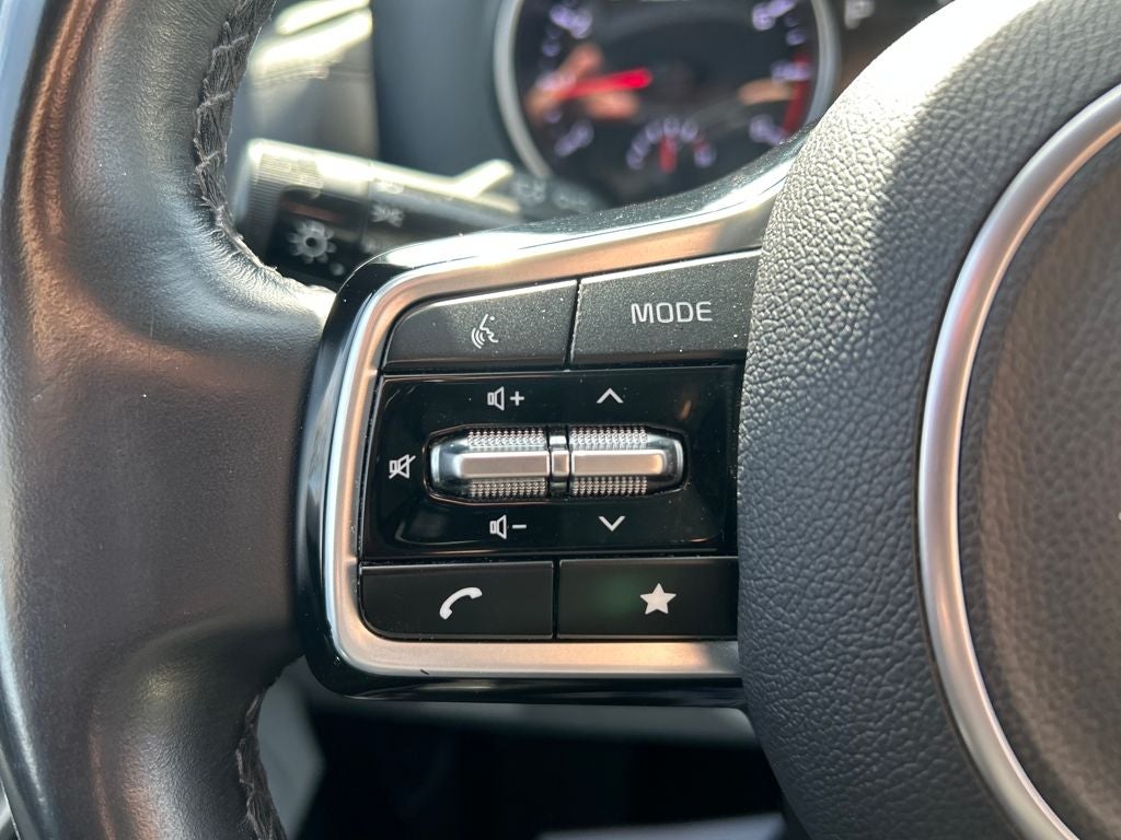 2023 Kia Carnival LX Seat Package