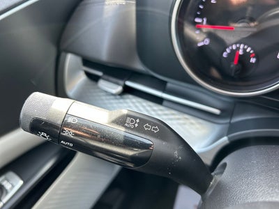 2023 Kia Carnival LX Seat Package