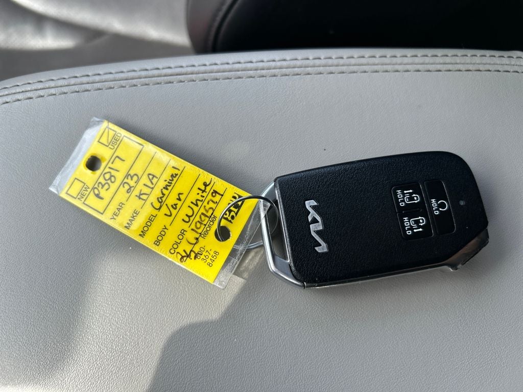 2023 Kia Carnival LX Seat Package