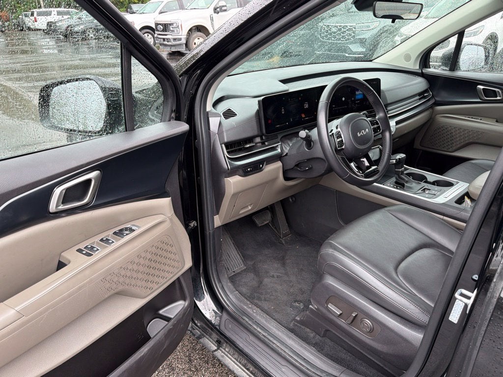 2025 Kia Carnival LXS