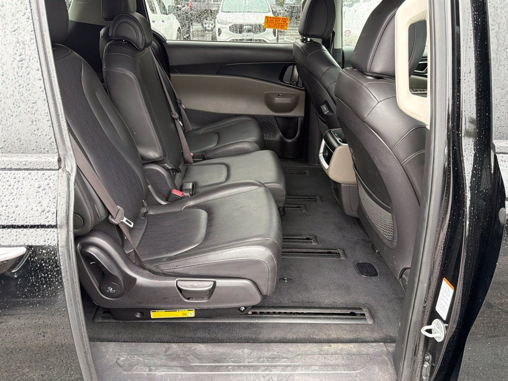 2025 Kia Carnival LXS