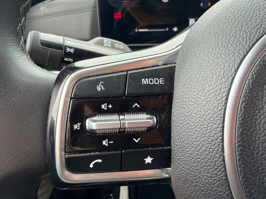 2025 Kia Carnival LXS