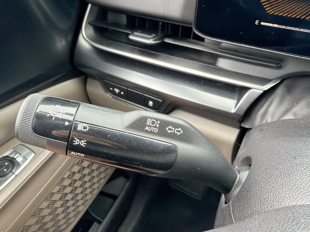 2025 Kia Carnival LXS
