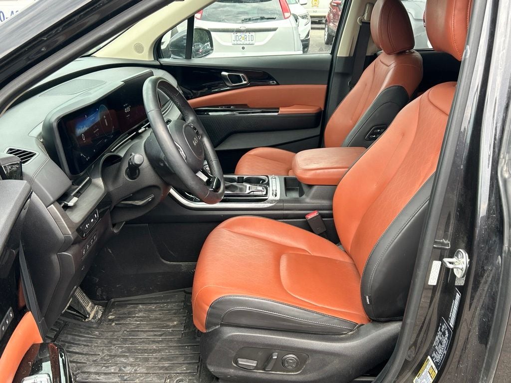 2024 Kia Carnival SX