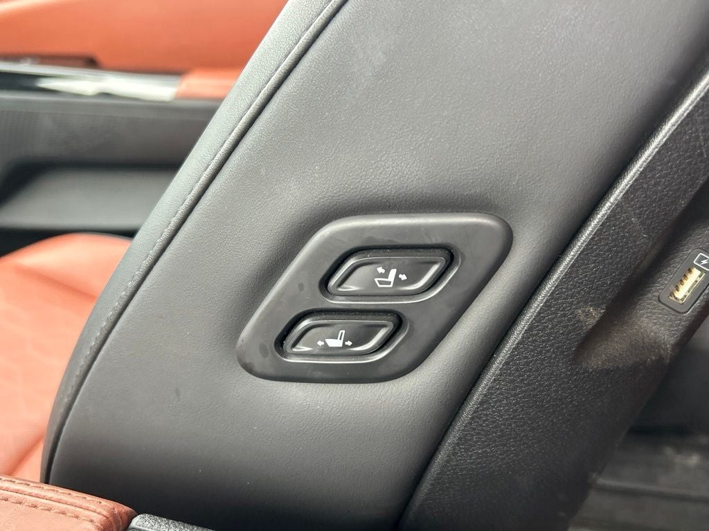 2024 Kia Carnival SX