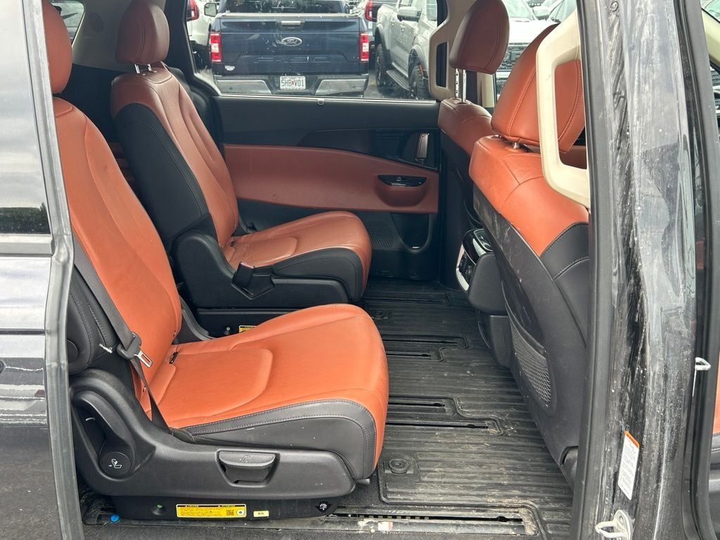 2024 Kia Carnival SX