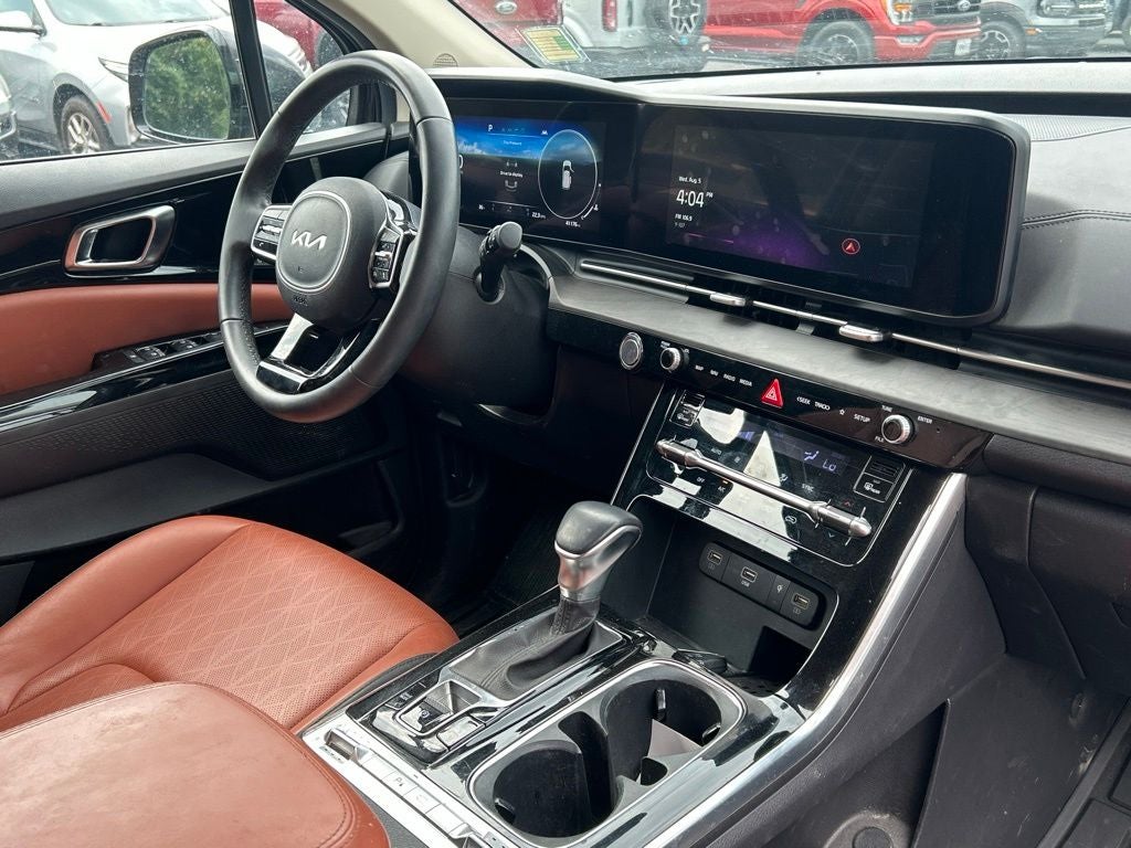 2024 Kia Carnival SX