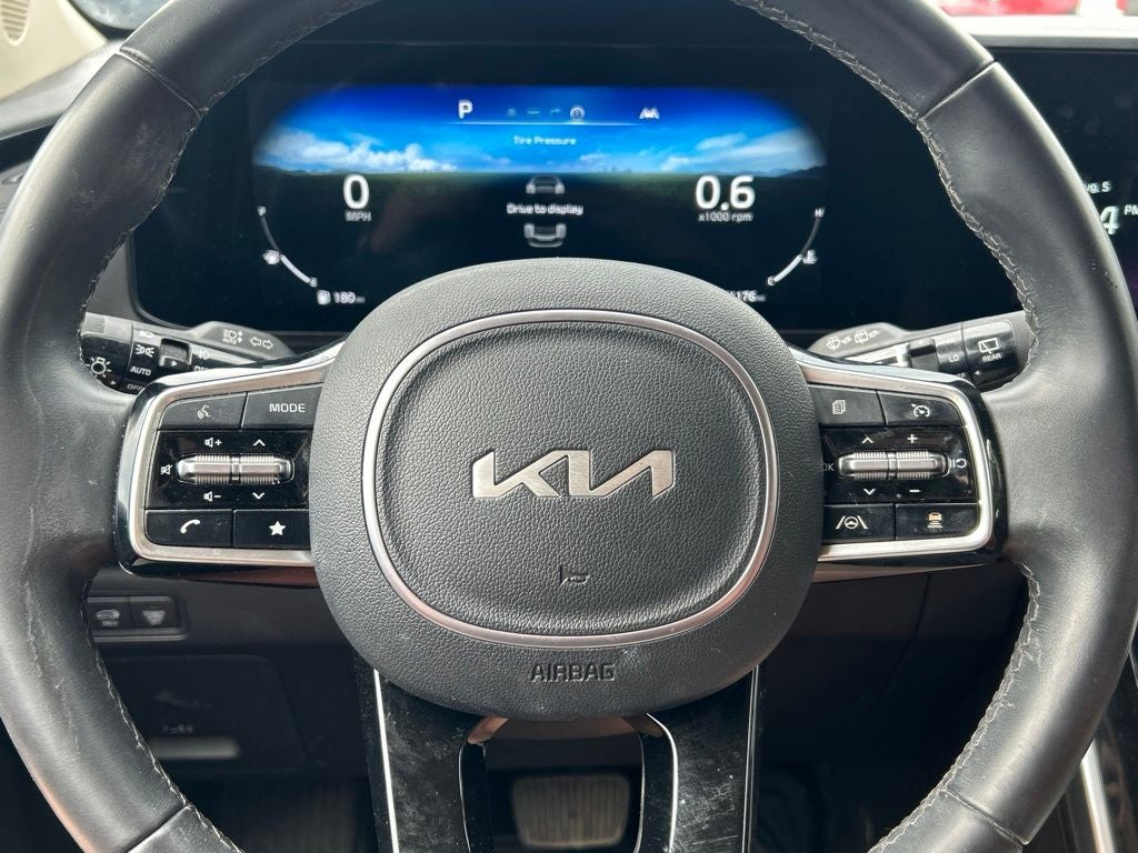 2024 Kia Carnival SX