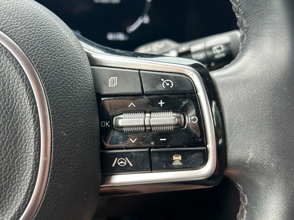 2024 Kia Carnival SX