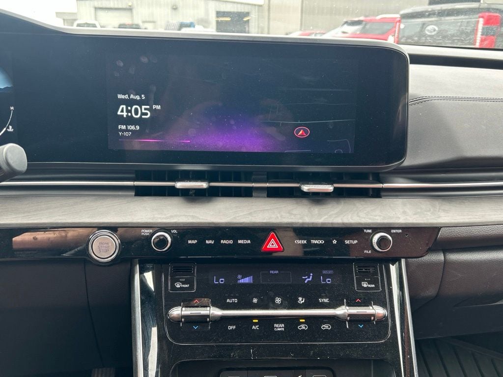 2024 Kia Carnival SX