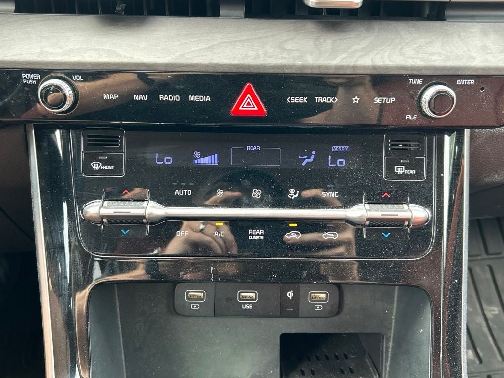 2024 Kia Carnival SX