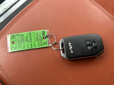 2024 Kia Carnival SX