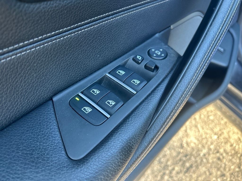 2017 BMW 5 Series 540i