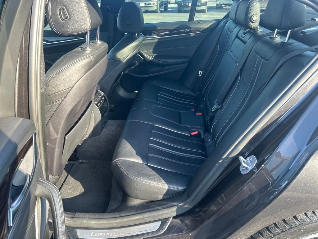 2017 BMW 5 Series 540i