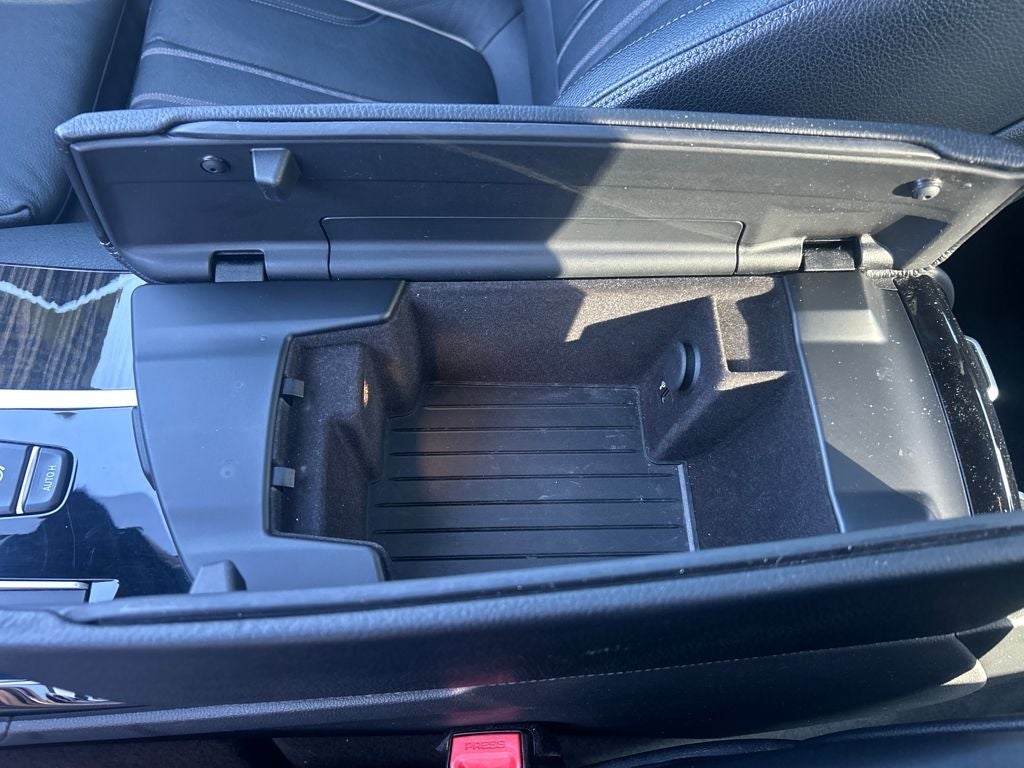 2017 BMW 5 Series 540i