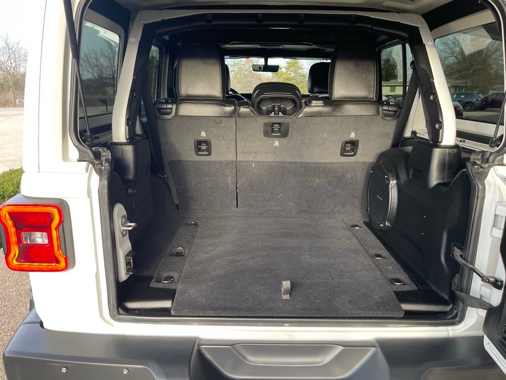 2020 Jeep Wrangler Unlimited Sahara Altitude