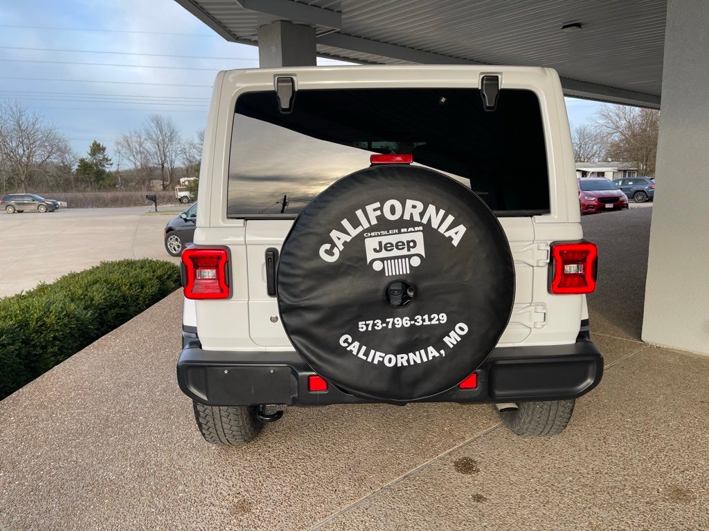 2020 Jeep Wrangler Unlimited Sahara Altitude