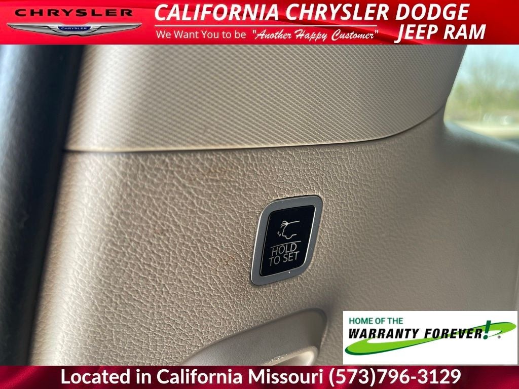2024 Jeep Grand Wagoneer Base
