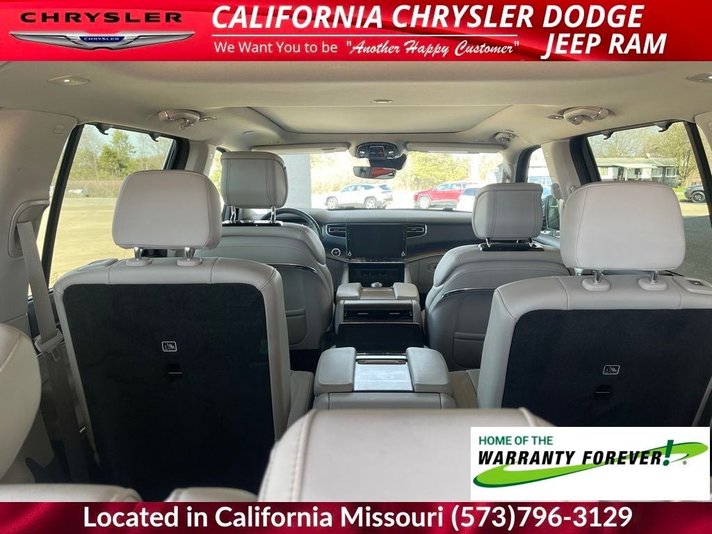 2024 Jeep Grand Wagoneer Base