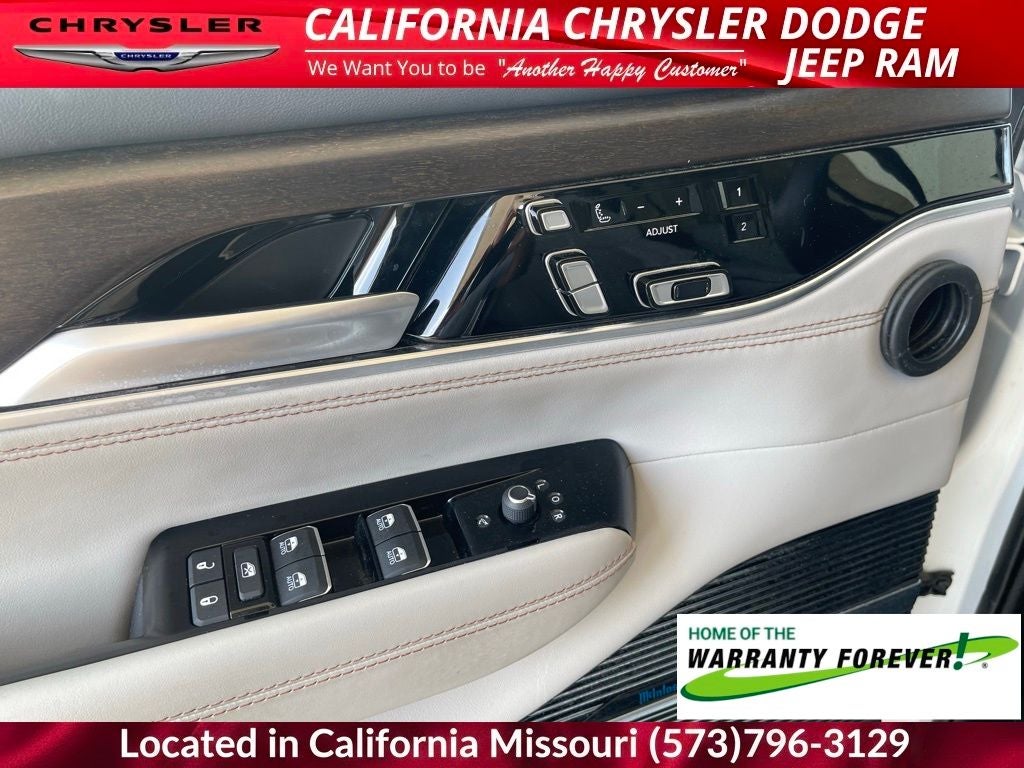 2024 Jeep Grand Wagoneer Base