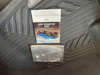 2024 Chevrolet Silverado 1500 LT LT1