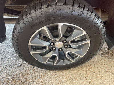 2024 Chevrolet Silverado 1500 LT LT1