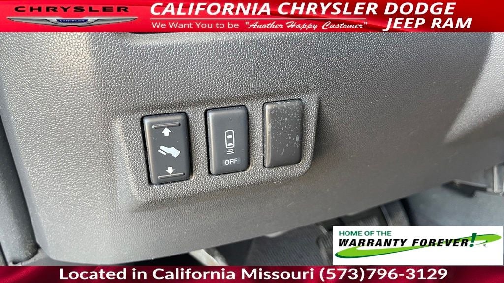 2012 Nissan Titan SL