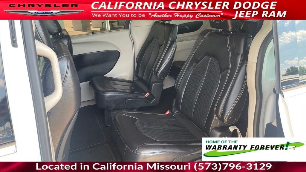 2022 Chrysler Pacifica Touring L