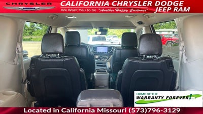 2022 Chrysler Pacifica Touring L