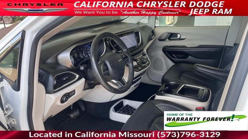 2022 Chrysler Pacifica Touring L