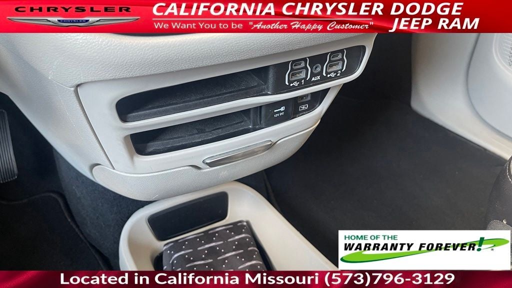 2022 Chrysler Pacifica Touring L