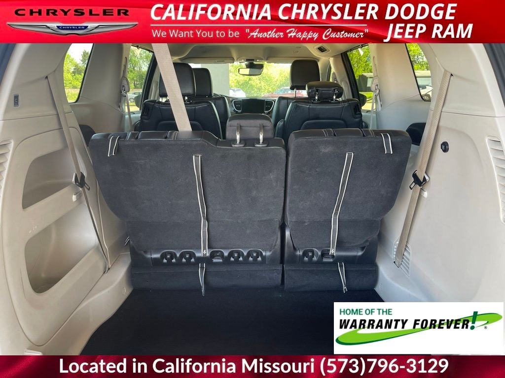 2022 Chrysler Pacifica Touring L