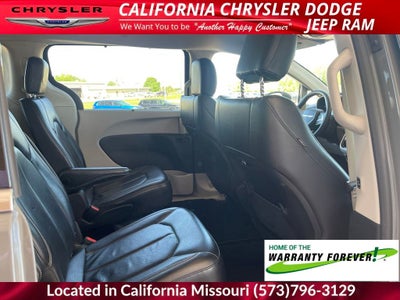 2022 Chrysler Pacifica Touring L