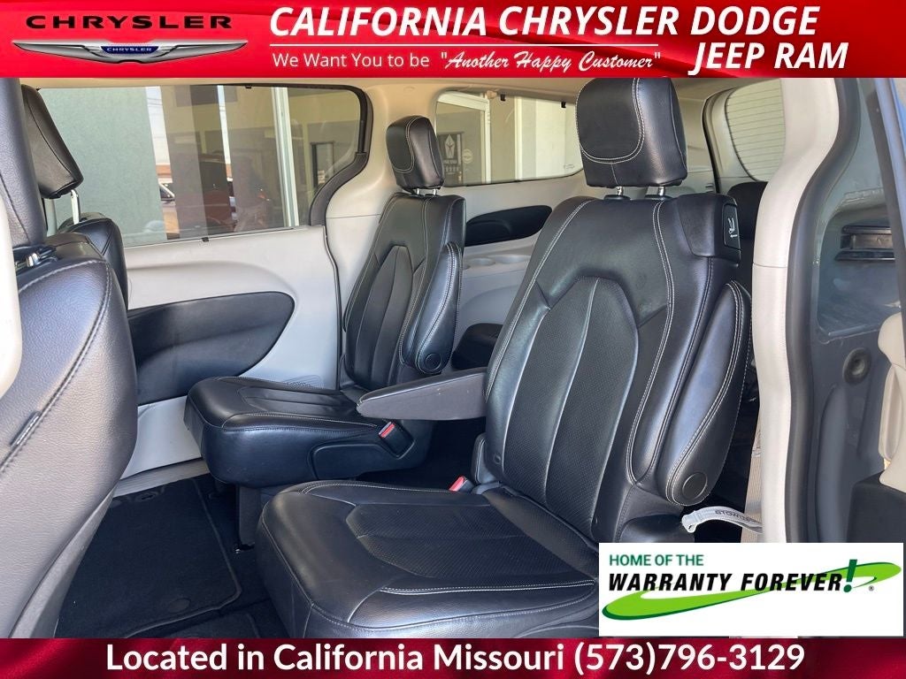 2022 Chrysler Pacifica Touring L