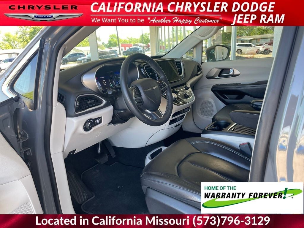 2022 Chrysler Pacifica Touring L
